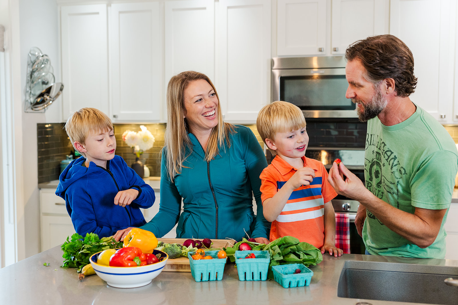 Tips for pediatric nutrition, baby-led weaning, and starting solids with Jenny of Eat, Play, Thrive.